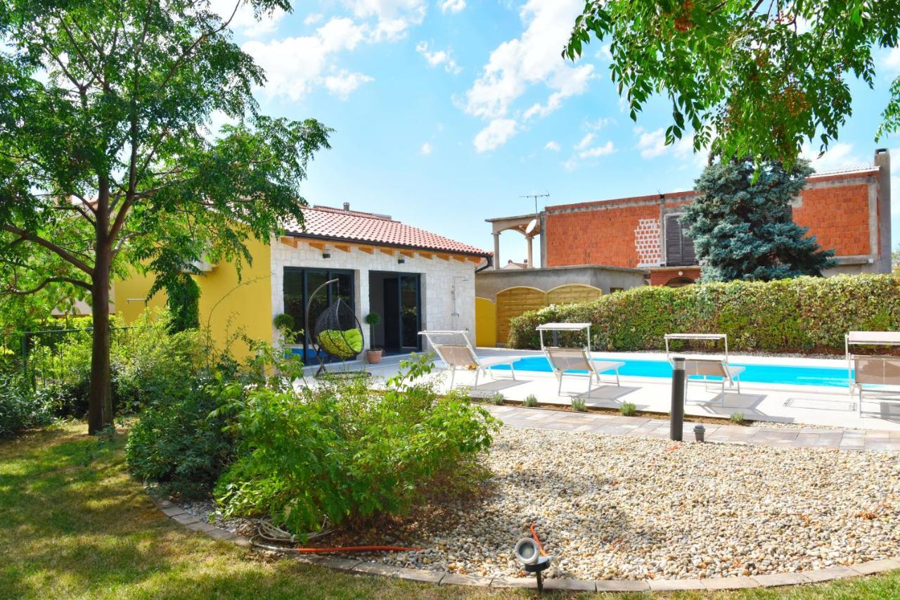 Villa Lux Nina With Six Bedrooms, Private Pool, Sauna Zadar Exterior photo